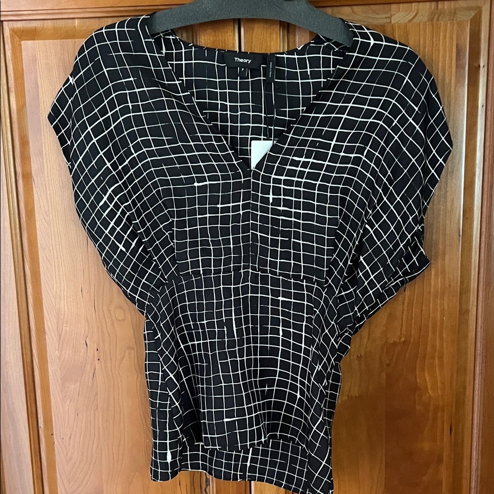 Theory Black & White Grid Print V-Neck Blouse | Petite 0P